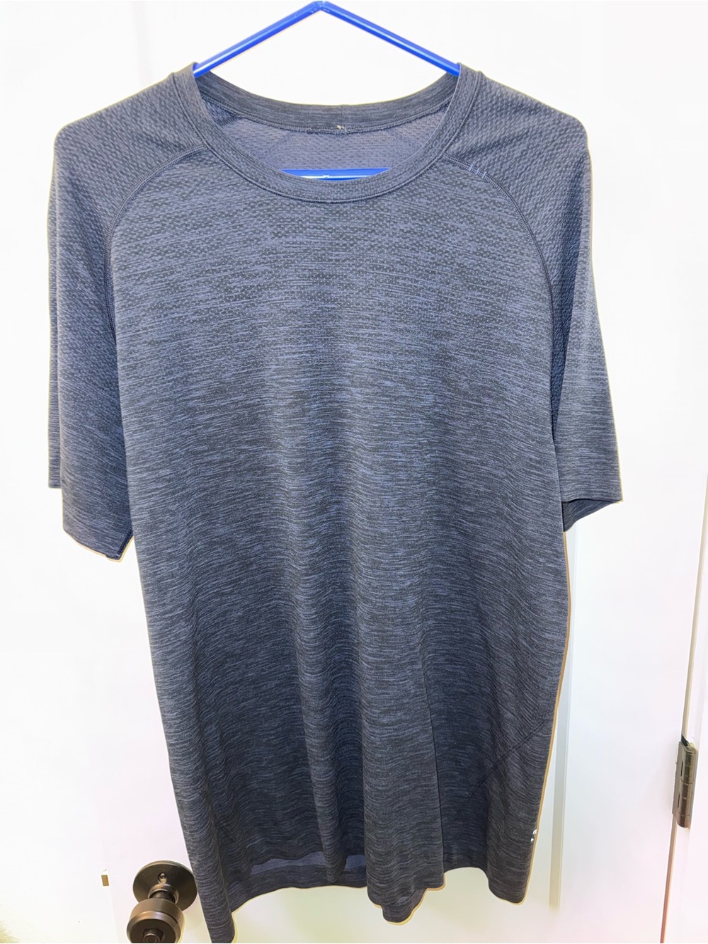 LuLuLemon Men's Performance Shirt